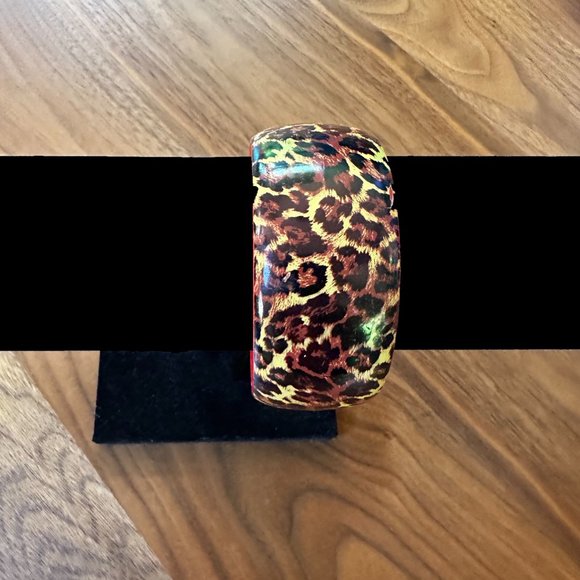 Vintage Wood Bracelet Bangle with Leopard Pattern - Picture 2 of 6